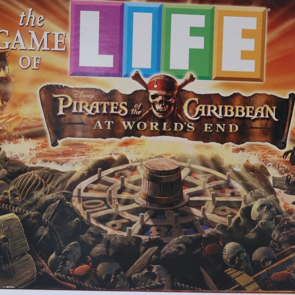 Pirates of the Caribbean The Game of Life At World's End Complete MB 2007